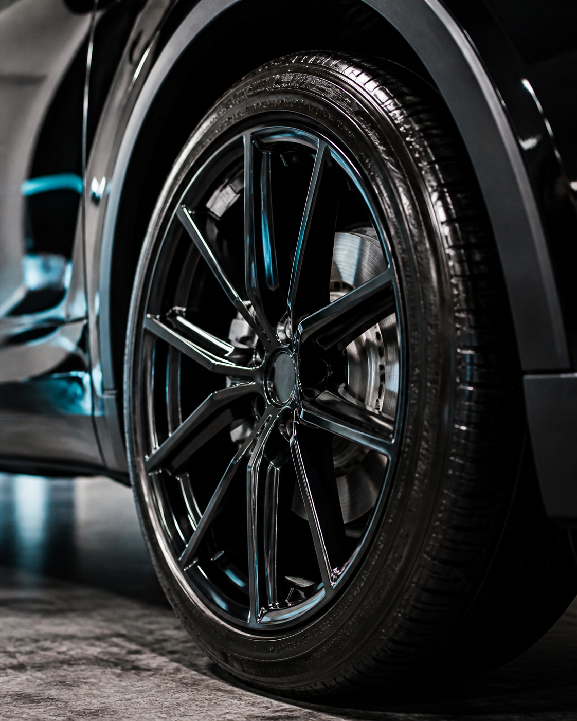 Glossy alloy wheel and freshly dressed tire